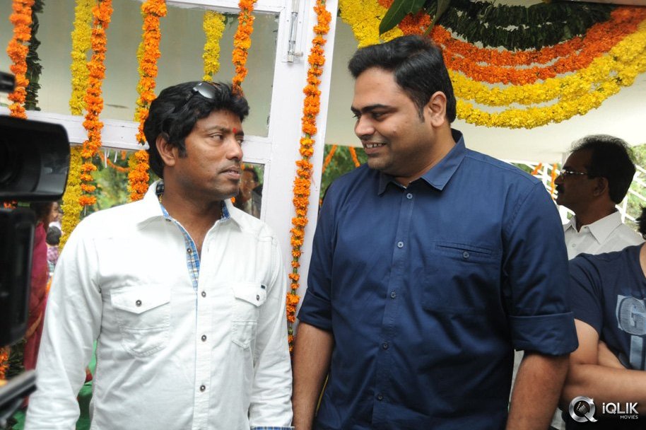 Kumari-21-F-Movie-Opening